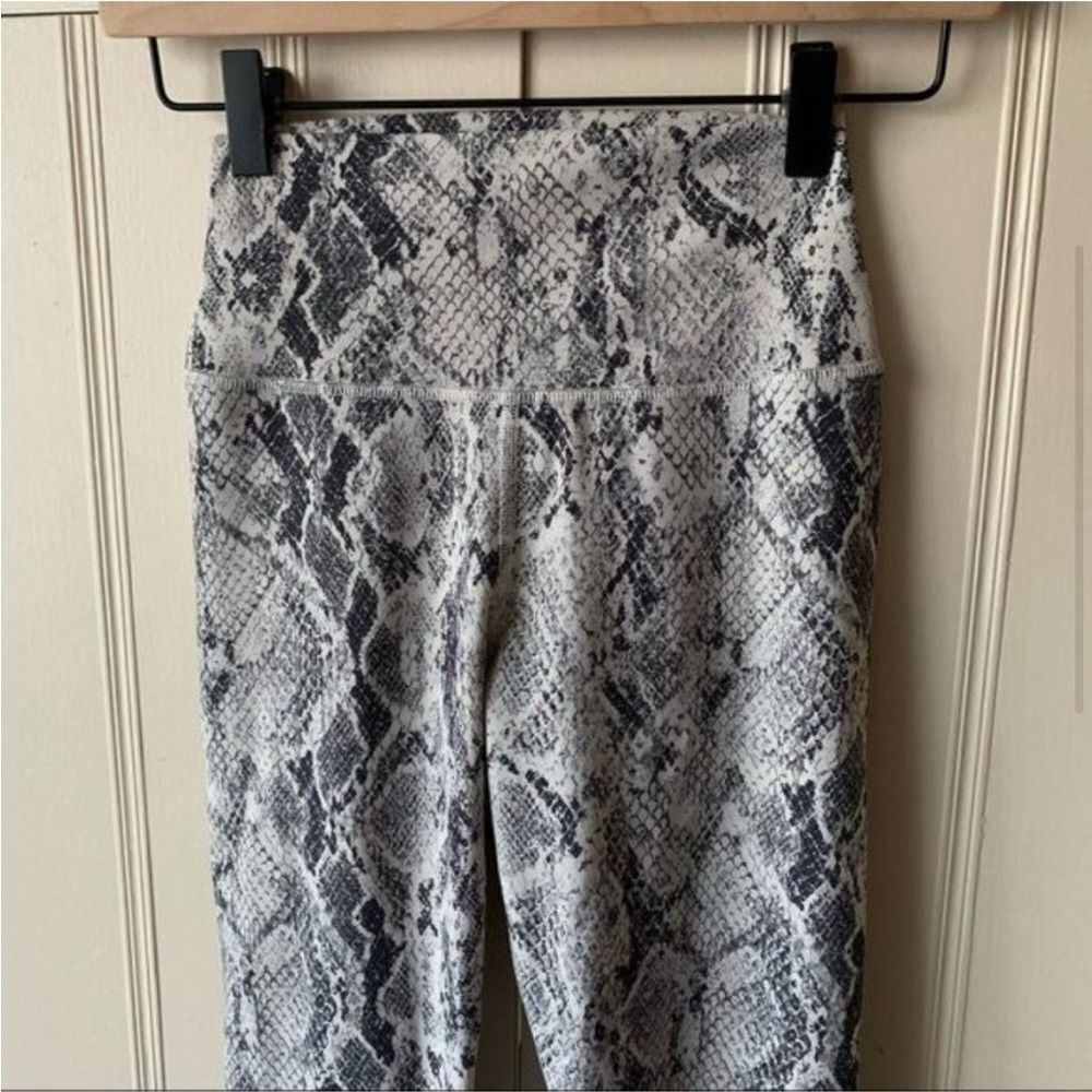 Alo | Snake Print High Rise Leggings XS - Picture 3 of 4